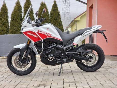 Na prodej Morini X-Cape 650, původ ČR, servisní knížka