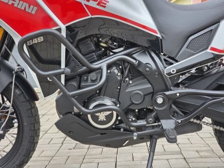 Na prodej Morini X-Cape 650, původ ČR, servisní knížka