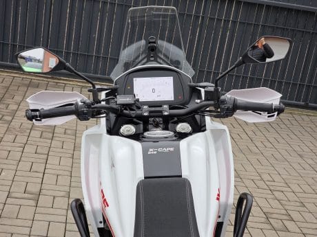 Na prodej Morini X-Cape 650, původ ČR, servisní knížka