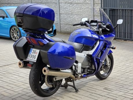 Na prodej Yamaha FJR 1300, původ ČR, 3x kufr, serviska