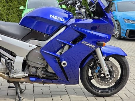 Na prodej Yamaha FJR 1300, původ ČR, 3x kufr, serviska