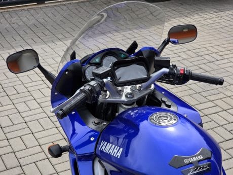 Na prodej Yamaha FJR 1300, původ ČR, 3x kufr, serviska