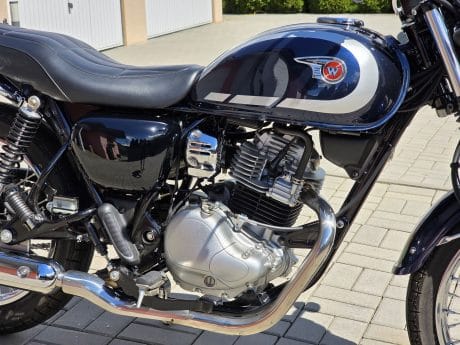 Na prodej Kawasaki W230, záruka do 2029, původ ČR