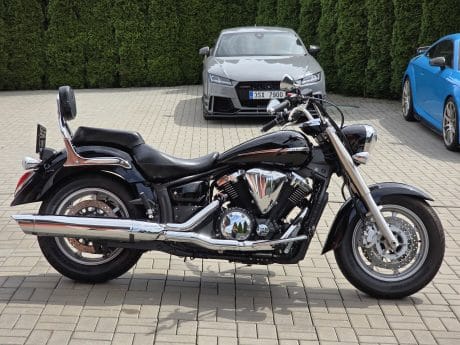 Na prodej Yamaha XVS 1300A Midnight Star, původ ČR
