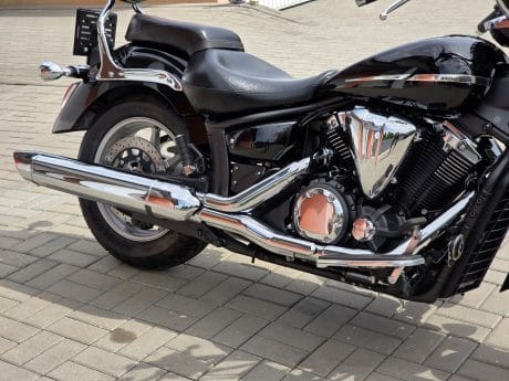 Na prodej Yamaha XVS 1300A Midnight Star, původ ČR