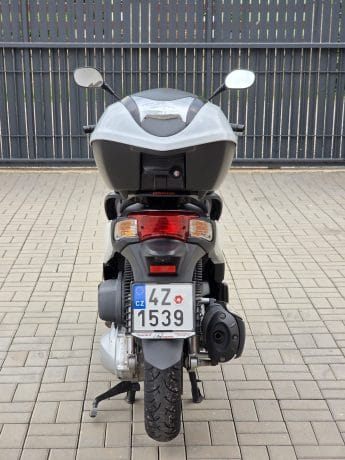 Na prodej Honda SH 300i, kufr, původ ČR