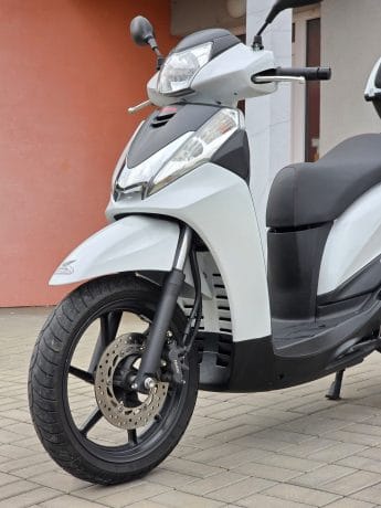 Na prodej Honda SH 300i, kufr, původ ČR