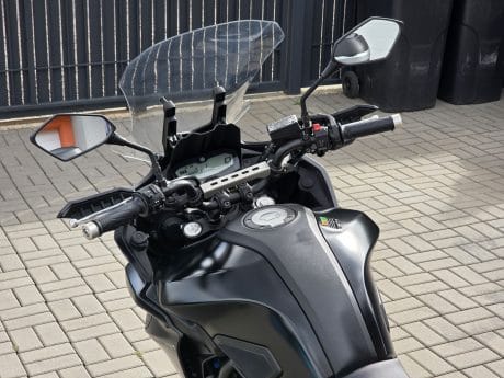 Na prodej Yamaha Tracer 7 / 700, 3x kufr Givi, serviska, 3x klíč