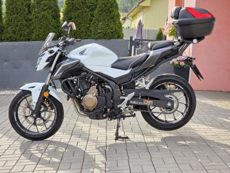 Na prodej Honda CB 500F, původ ČR, serviska, kufr, padáky, stojan