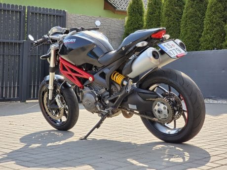 Na prodej Ducati Monster 796, původ ČR, serviska, po Desmo servisu
