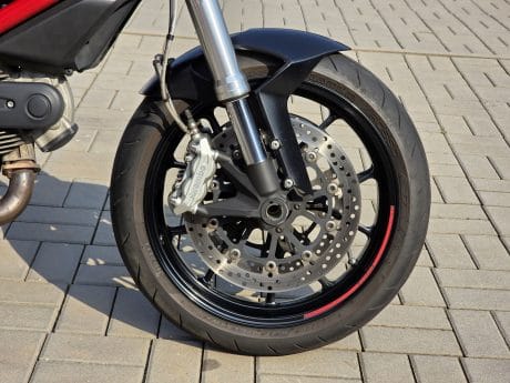 Na prodej Ducati Monster 796, původ ČR, serviska, po Desmo servisu