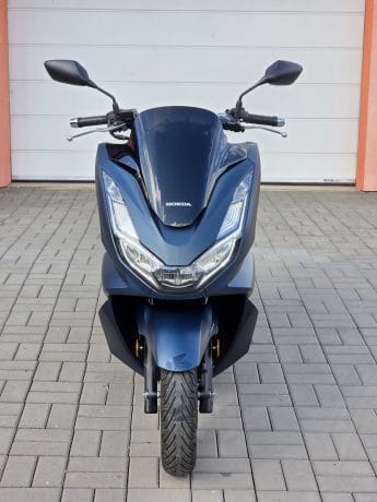 Na prodej Honda PCX 125, 2024, původ ČR, serviska, DPH