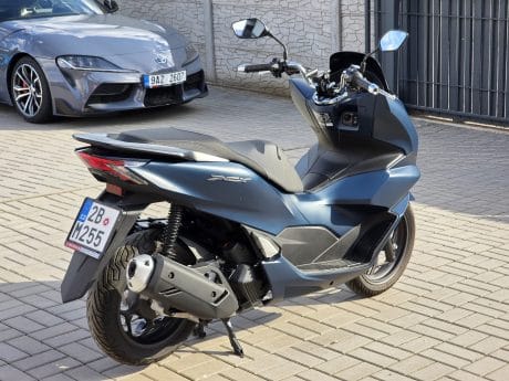 Na prodej Honda PCX 125, 2024, původ ČR, serviska, DPH