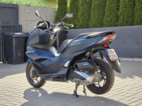 Na prodej Honda PCX 125, 2024, původ ČR, serviska, DPH