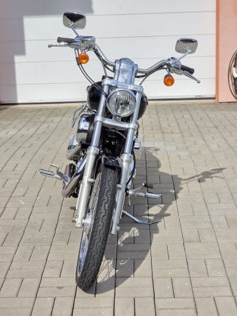 Na prodej Harley Davidson XL 1200C Custom, 15.800km, doplňky