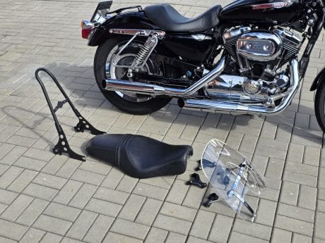 Na prodej Harley Davidson XL 1200C Custom, 15.800km, doplňky