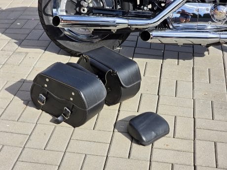 Na prodej Harley Davidson XL 1200C Custom, 15.800km, doplňky